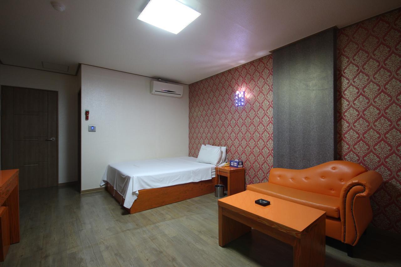 Hotel Lie Geoje Zewnętrze zdjęcie