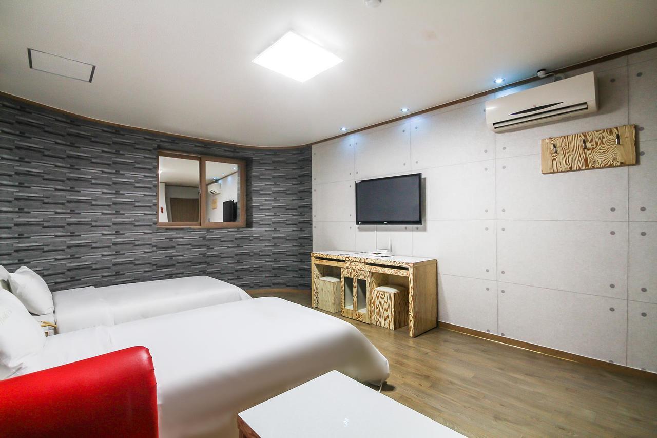 Hotel Lie Geoje Zewnętrze zdjęcie