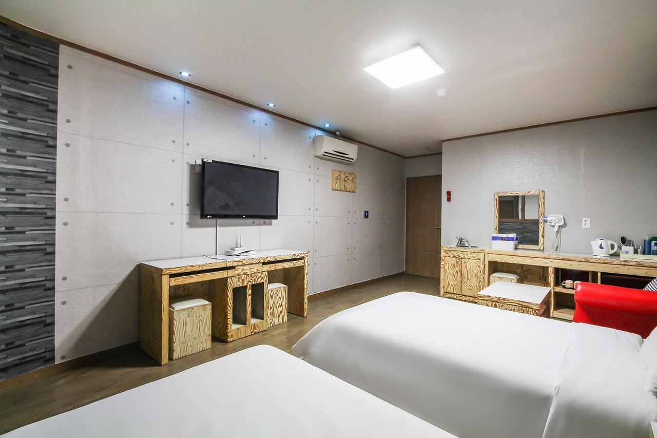 Hotel Lie Geoje Zewnętrze zdjęcie