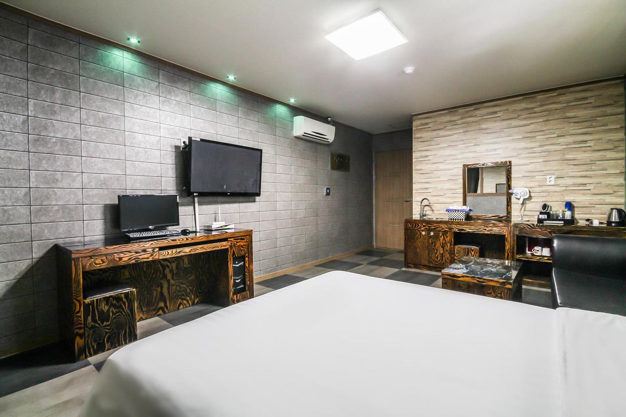 Hotel Lie Geoje Zewnętrze zdjęcie